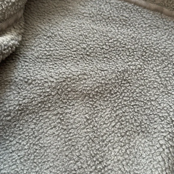 NWOT 🆕 Buffbunny Threads Plush Hoodie Frosted Sage - Picture 10 of 13